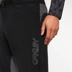 Oakley Seeker ´75 Shorts Without Chamois 23 Oakley Seeker ´75 Shorts Without Chamois -Cycling clothing store oakley seeker 75 shorts without chamois 10