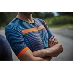 Zone3 Momentum Short Sleeve Trisuit -Cycling clothing store zone3 momentum short sleeve trisuit 5