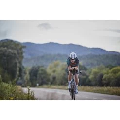 Zone3 Momentum Short Sleeve Trisuit -Cycling clothing store zone3 momentum short sleeve trisuit 8