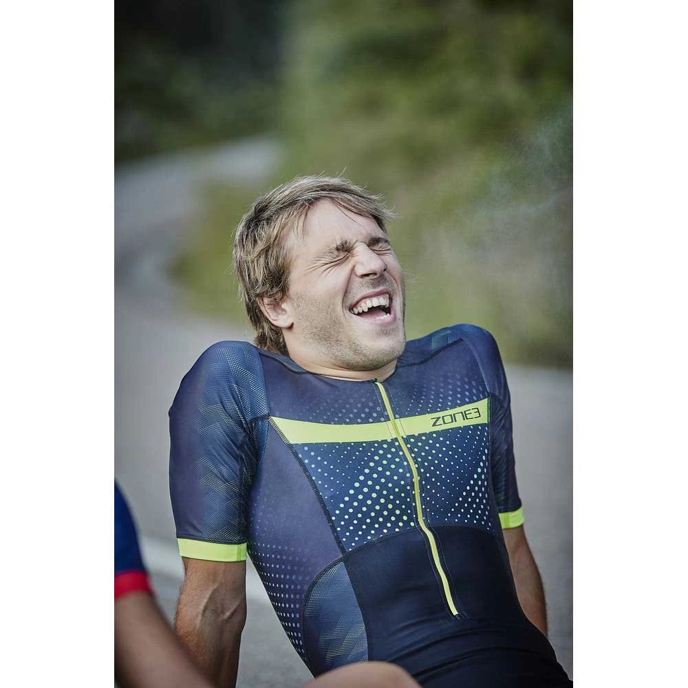 Zone3 Revolution Short Sleeve Trisuit 5 Zone3 Revolution Short Sleeve Trisuit - Image 3