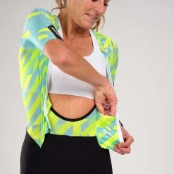 ZOOT Ultra Tri P1 Short Sleeve Trisuit 32 ZOOT Ultra Tri P1 Short Sleeve Trisuit -Cycling clothing store zoot ultra tri p1 short sleeve trisuit 13